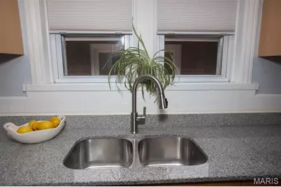 5452 Pernod Avenue, Saint Louis, MO 63139 - Photo 18