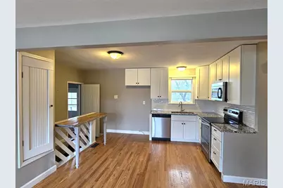 45 Saint Leonard Court, Saint Charles, MO 63301 - Photo 6