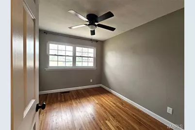 45 Saint Leonard Court, Saint Charles, MO 63301 - Photo 12