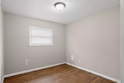 640 Central Parkway, Saint Louis, MO 63031 - Photo 8