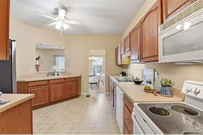 105 Worthington Circle #34, Saint Louis, MO 63128 - Photo 14