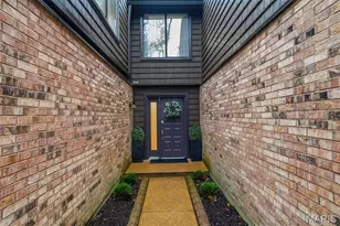 6318 Sprig Oak Ct, Saint Louis, MO 63128 - Photo 2