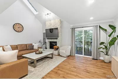 6318 Sprig Oak Court, Saint Louis, MO 63128 - Photo 4