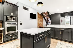 2853 S 18th St, Saint Louis, MO 63118 - Photo 12