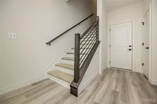 8975 Eager Rd, Richmond Heights, MO 63144 - Photo 28