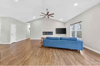 300 Shumard Oak Drive, Troy, MO 63379 - Photo 8