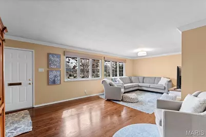 6121 Savio Drive, Affton, MO 63123 - Photo 4