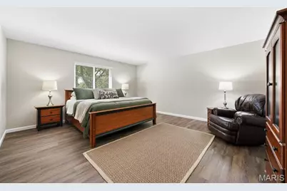 315 Prince Towne Drive, Creve Coeur, MO 63141 - Photo 20