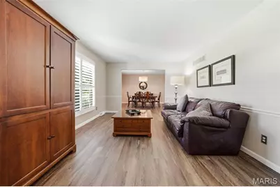 315 Prince Towne Drive, Creve Coeur, MO 63141 - Photo 6