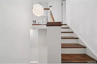 10235 Thorpe Avenue, Overland, MO 63114 - Photo 38