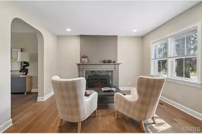 10235 Thorpe Avenue, Overland, MO 63114 - Photo 4