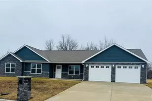 317 Braeburn, Hannibal, MO 63401 - Photo 2