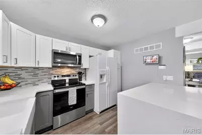 133 Harbor View Drive, Lake Saint Louis, MO 63367 - Photo 10