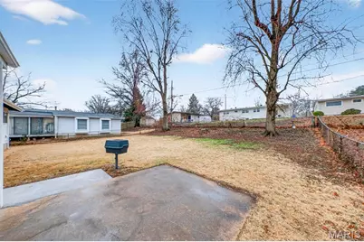 2500 Dove Drive, Florissant, MO 63031 - Photo 24