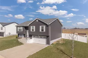 327 Late Harvest Dr, Wright City, MO 63390 - Photo 26