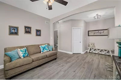 697 Luxembourg Gardens Court, Wentzville, MO 63348 - Photo 18