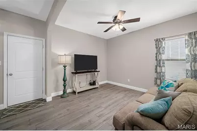 697 Luxembourg Gardens Court, Wentzville, MO 63348 - Photo 16