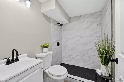 3902 Jane Avenue, Saint Ann, MO 63074 - Photo 20