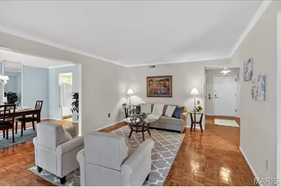 539 Coeur De Royale Drive #204, Creve Coeur, MO 63141 - Photo 12