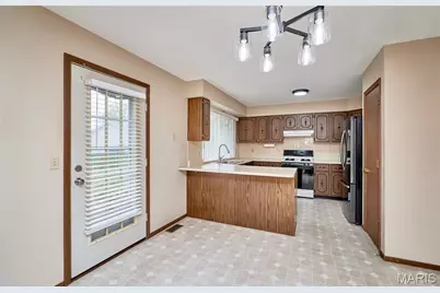 1153 Spencer Hill Drive, Saint Peters, MO 63376 - Photo 12