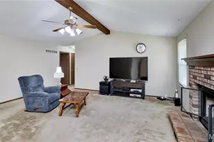 1153 Spencer Hill Dr, Saint Peters, MO 63376 - Photo 6