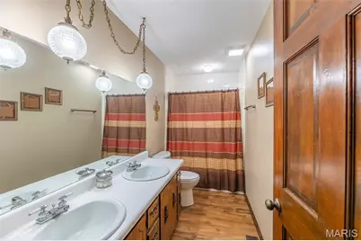 2855 Lakeside Drive, Poplar Bluff, MO 63901 - Photo 14