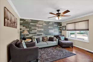 909 Townhouse Ln, Hazelwood, MO 63042 - Photo 8