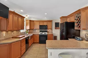 909 Townhouse Ln, Hazelwood, MO 63042 - Photo 20
