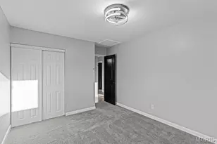 10452 Count Dr, Saint Louis, MO 63136 - Photo 8