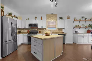 541 Wilmer Hollow Ln, Wentzville, MO 63385 - Photo 10