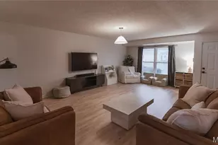 10 Four Winds Dr, Saint Peters, MO 63376 - Photo 10