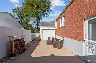 2301 Hilton Ave, Brentwood, MO 63144 - Photo 32