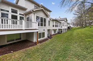 16816 Chesterfield Bluffs Cir, Chesterfield, MO 63005 - Photo 42