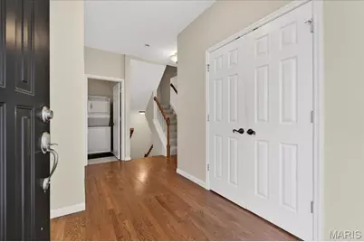 16816 Chesterfield Bluffs Circle, Chesterfield, MO 63005 - Photo 4