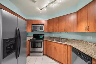 4570 Laclede Ave, Saint Louis, MO 63108 - Photo 16