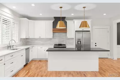 2620 Lyle Avenue, Maplewood, MO 63143 - Photo 6