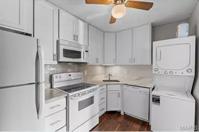 1436 Peacock Lane, Saint Louis, MO 63144 - Photo 10