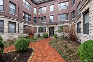 377 N Taylor Ave, Saint Louis, MO 63108 - Photo 4