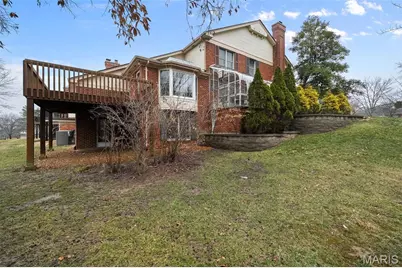 330 Morristown Court, Chesterfield, MO 63017 - Photo 2