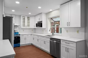 330 Morristown Ct, Chesterfield, MO 63017 - Photo 18