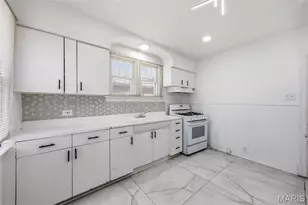 8937 Edna St, Saint Louis, MO 63147 - Photo 4