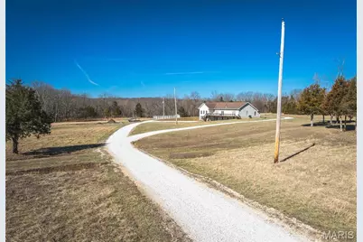 11373 Thunder Ridge Road, Richwoods, MO 63071 - Photo 18