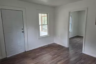 420 Scenic Dr, Saint Louis, MO 63137 - Photo 4