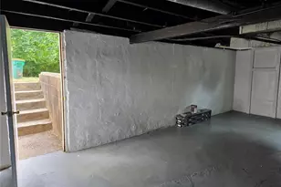 420 Scenic Dr, Saint Louis, MO 63137 - Photo 18