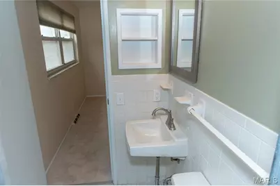 9757 Croftwood Drive, Saint Louis, MO 63123 - Photo 20