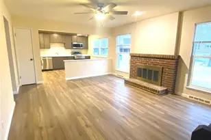 9757 Croftwood Dr, Saint Louis, MO 63123 - Photo 12