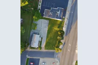 7853 Olive Boulevard, University City, MO 63130 - Photo 2