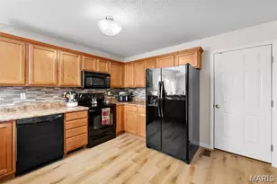 56 Helena Ct, Wentzville, MO 63385 - Photo 4