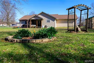 150 Jacquie Ln, Jackson, MO 63755 - Photo 2