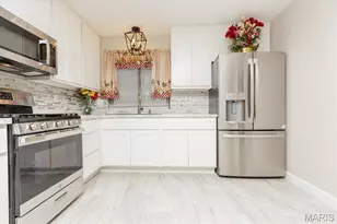 2345 Derhake Rd, Florissant, MO 63033 - Photo 4